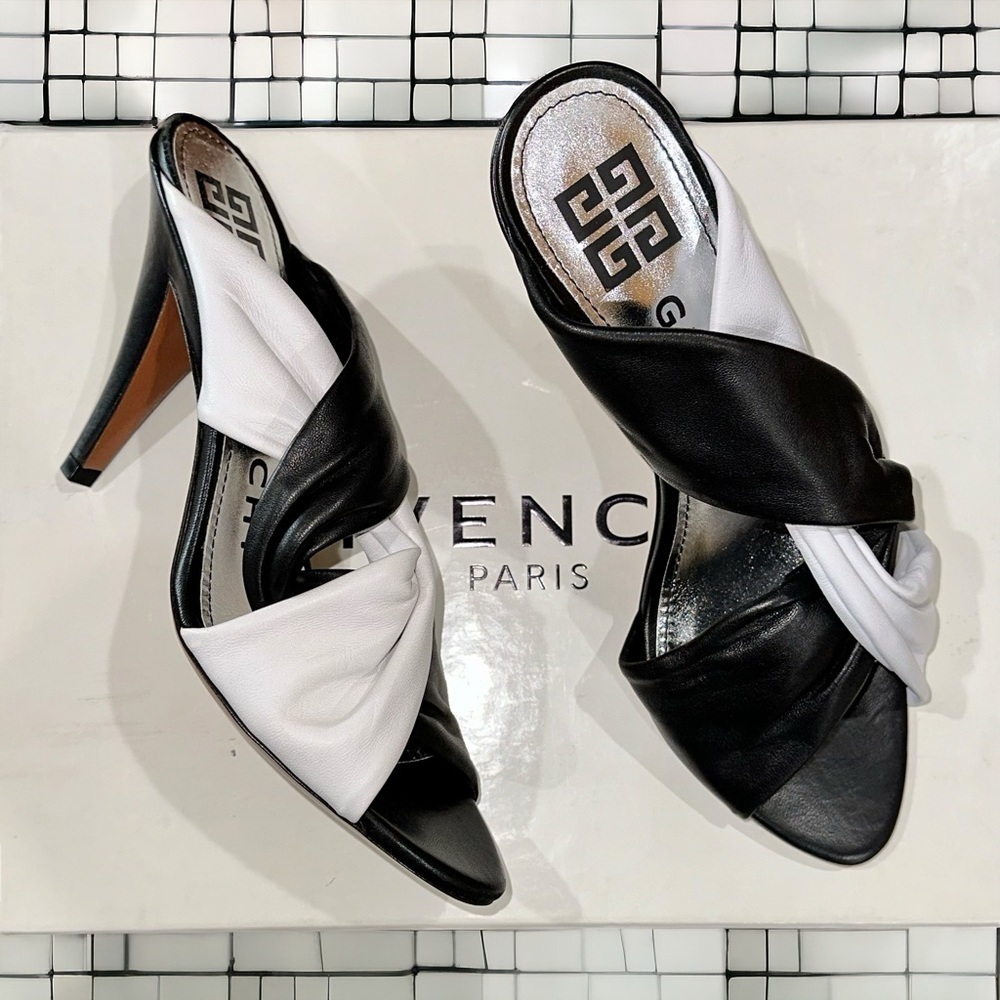 NWT GIVENCHY Nappa Leather Mule Twist slip on Sandals Black & White Sz 37 US 7 - Picture 7 of 16